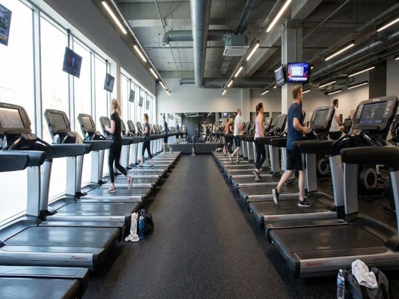 Outdoor rubber pavers vs indoor gym rolls